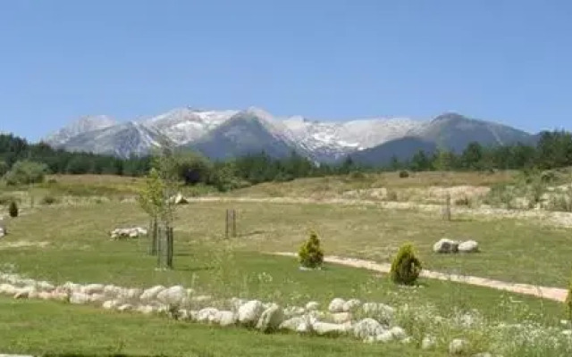 St. John Hill Suites Hotel