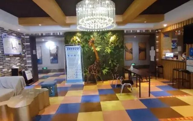 Hebi Qingju Yishang Boutique Hotel