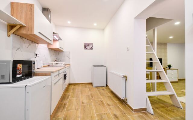 Two bedroom flat in the heart of city, Király str.