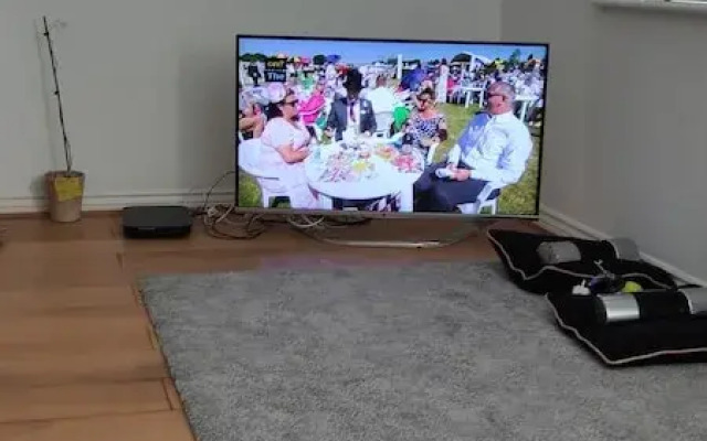 Immaculate 1-bed Apartment in Borehamwood