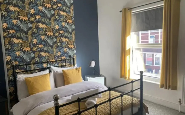 Refurbished 3 Bed House in Manchester