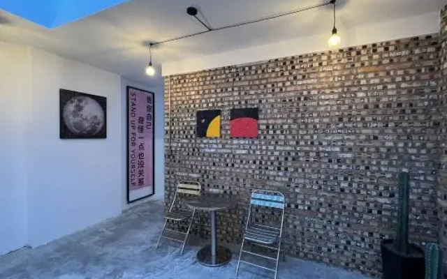 Skylight Youth Hostel