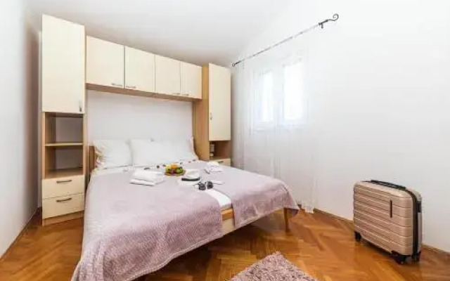 Apartments Luka