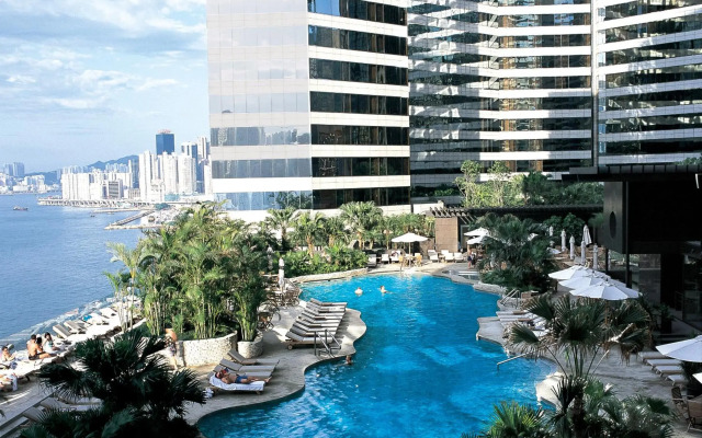 Renaissance Hong Kong Harbour View Hotel