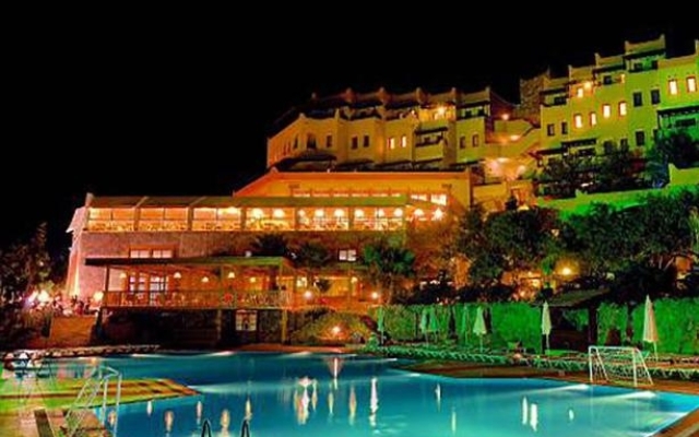 Green Beach Resort Hotel