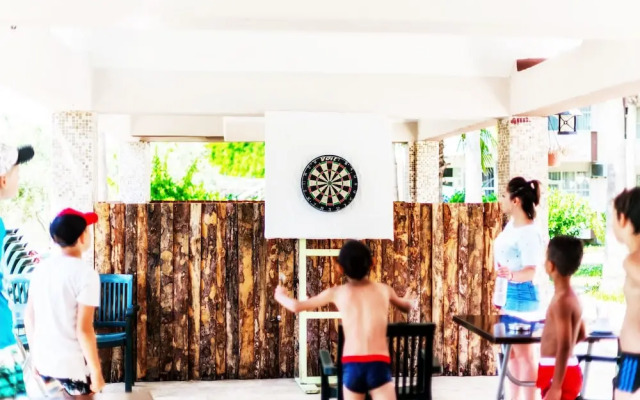 Nergos Garden Hotel