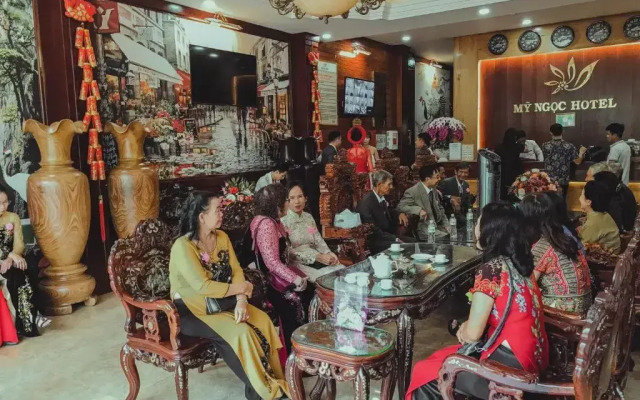 Truong Ngoc Hotel