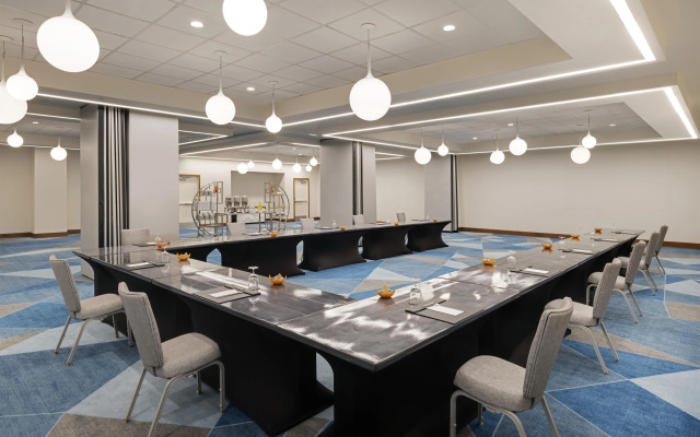 Hyatt Regency Los Angeles International Airport