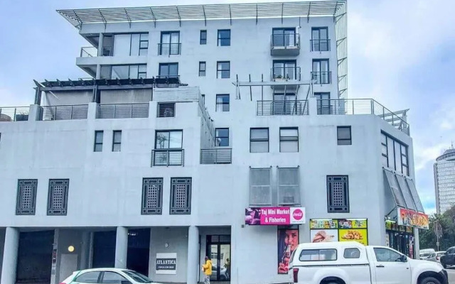 Spacious 1 Bedroom Apartment, Atlantica, Seapoint