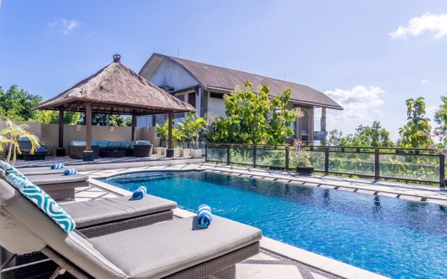 Royalty Villas - Adults Only