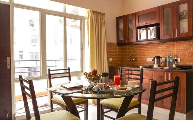 Rosewood Apartment Hotel