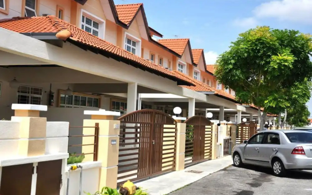 Sunflower Hotel