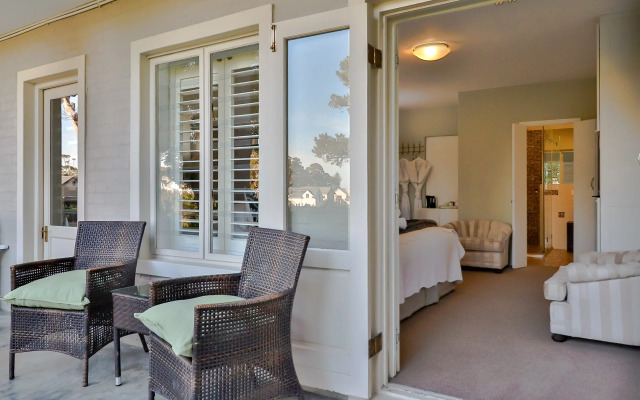 Hermanus Lodge on the Green