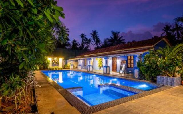 Private pool villa close to beach