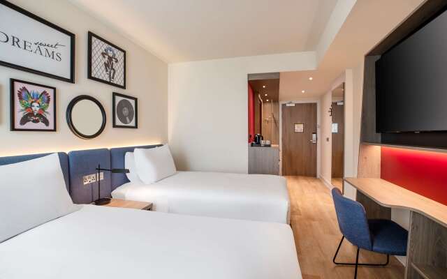 Hampton by Hilton Bath City