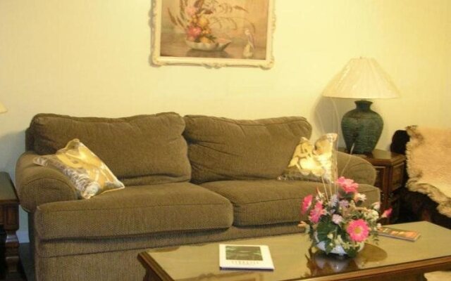 Airport Bed & Breakfast Victoria BC