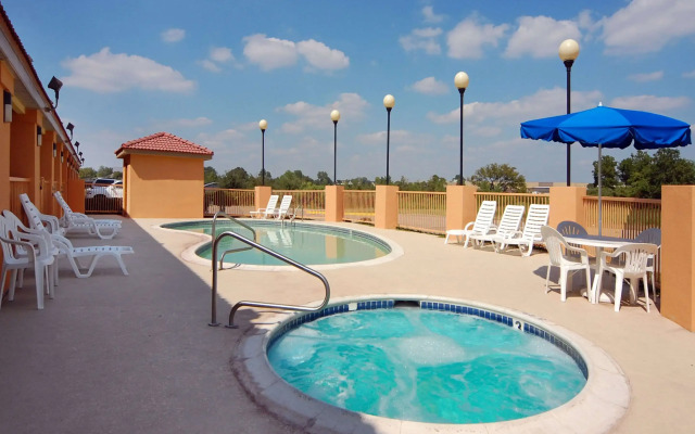 Rodeway Inn