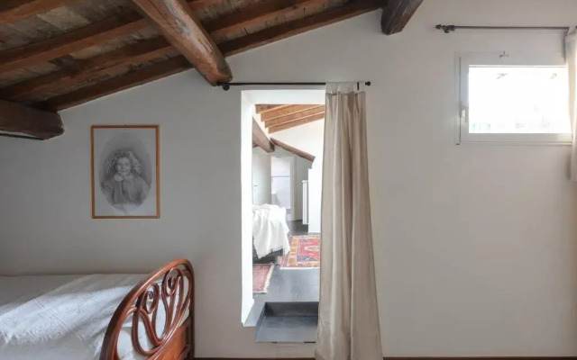 Classic and chic apartment in Trastevere