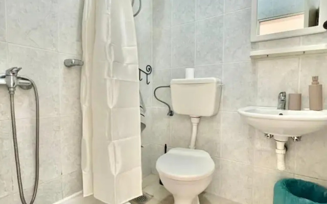 B&M Holiday Rooms