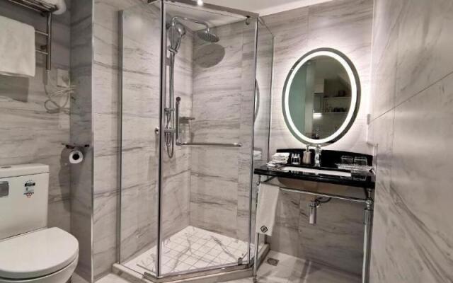 The Salisbury Luxury Class