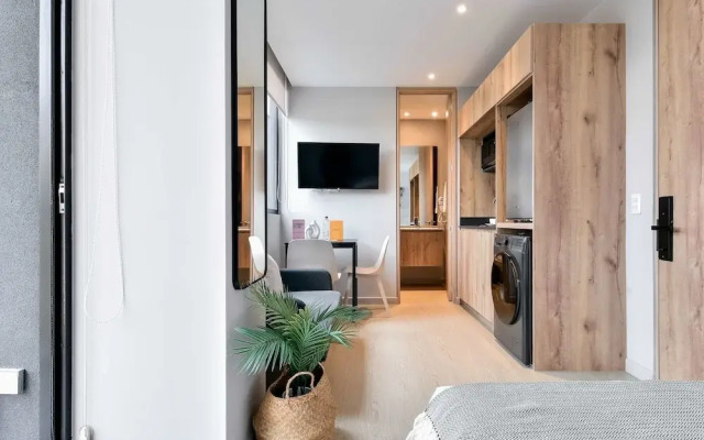 w Enchanting Loft w Balcony in El Nogal