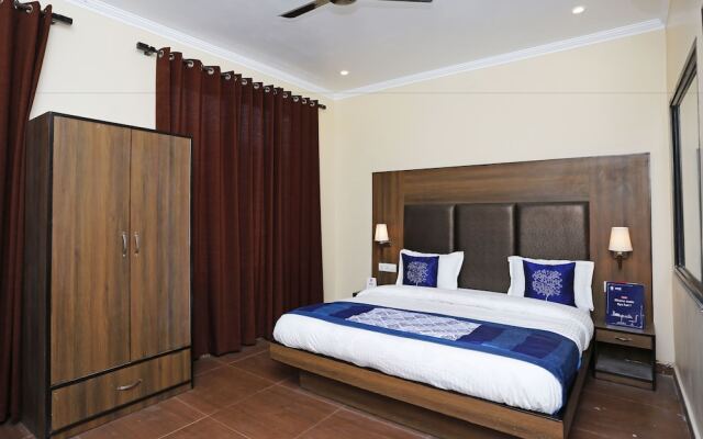 OYO 8905 Hotel Tapastali