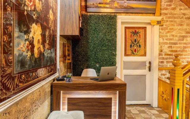 Astra Boutique Hotel