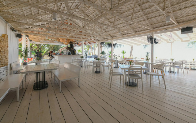 Adena Beach Resort