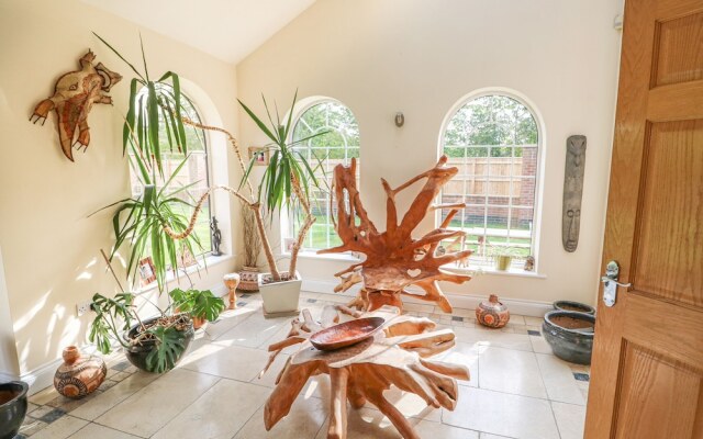 Acorn House