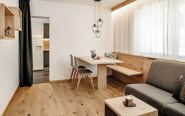 Amolaris Garden Loges & Guesthouse