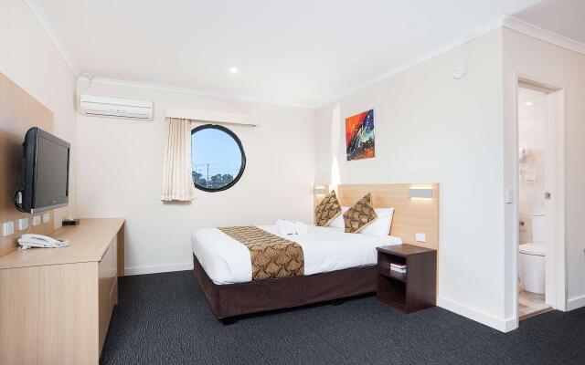 Mahoneys Motor Inn