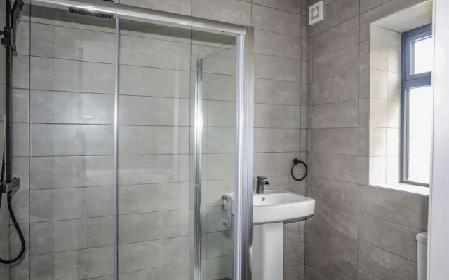 Bryn Min Manton Apartment
