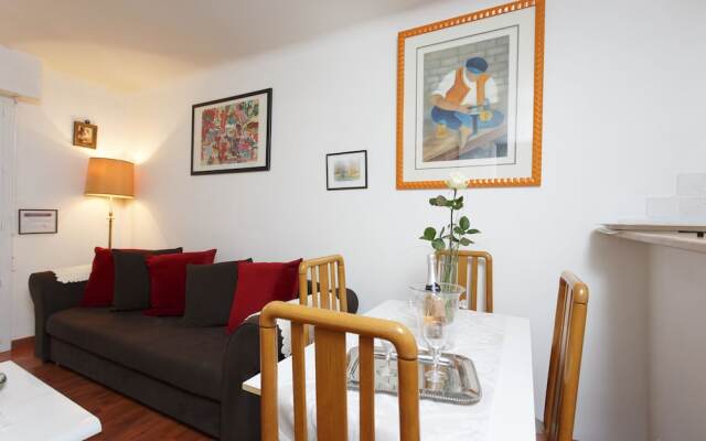 Prince of Wales Apartment