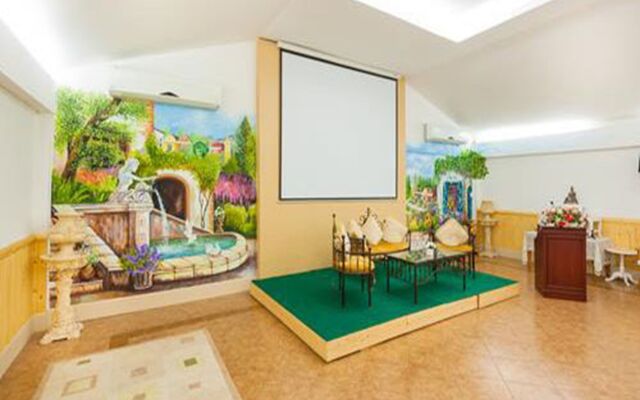 Belmont Village