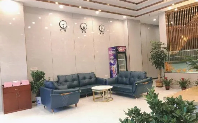 Haitianhui Intelligent Hotel (Ji'an Railway Station)