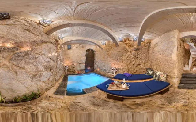 Lulu Boutique Hotel