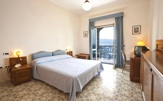 Hotel Mega Mare