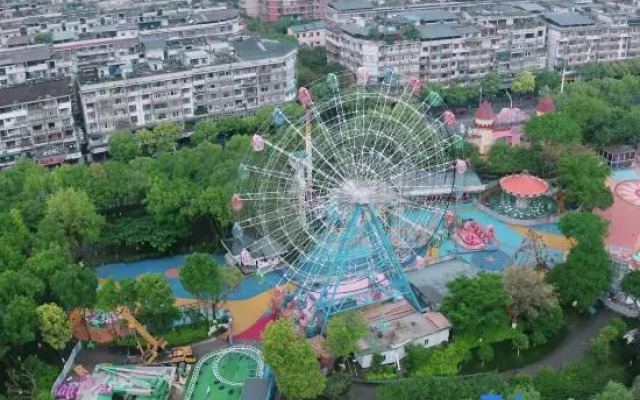 Lavande Hotel (Chongqing Kaizhou New Century Pedestrian Street)