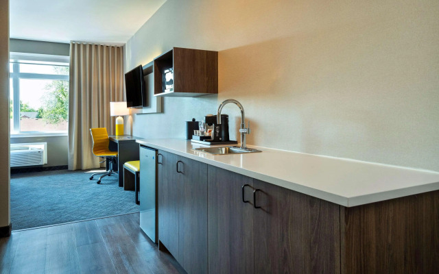 Comfort Inn and Suites