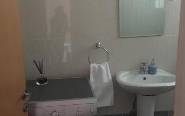 Davi's Studio Apartment