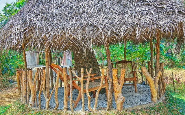 Sigiriya Rock Hide