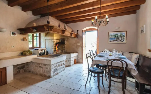 Nice Home in Postira With 2 Bedrooms, Outdoor Swimming Pool and Wifi