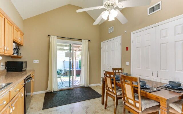 Keansburg Home w/ Private Hot Tub!