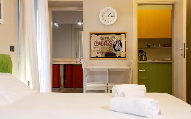 Magenta Luxury Crociferi 3