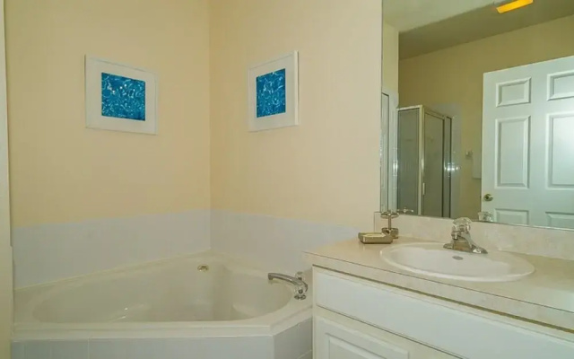 Private Pool With Spa and Conservation Views