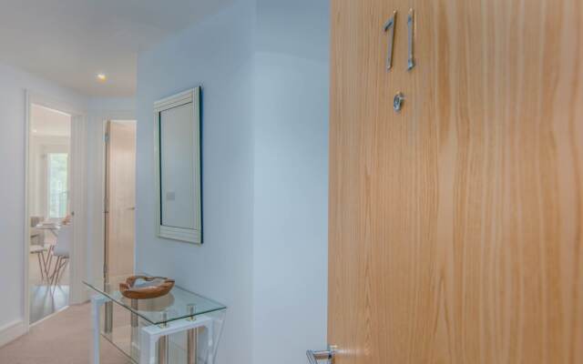 Executive Stansted Airport Apartment