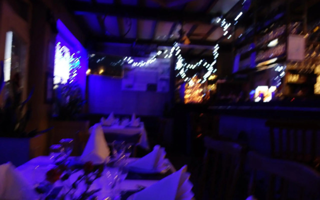 Elckerlyck Inn Hotel