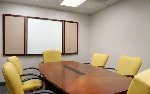 La Quinta Inn & Suites by Wyndham Dublin