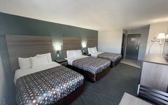 Countryside Inn & Suites