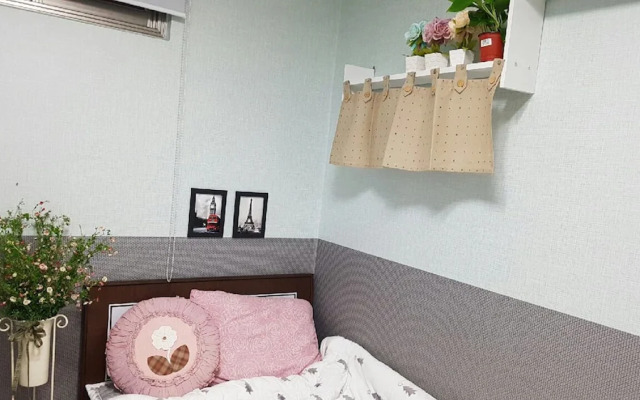 Changwon Comodo House